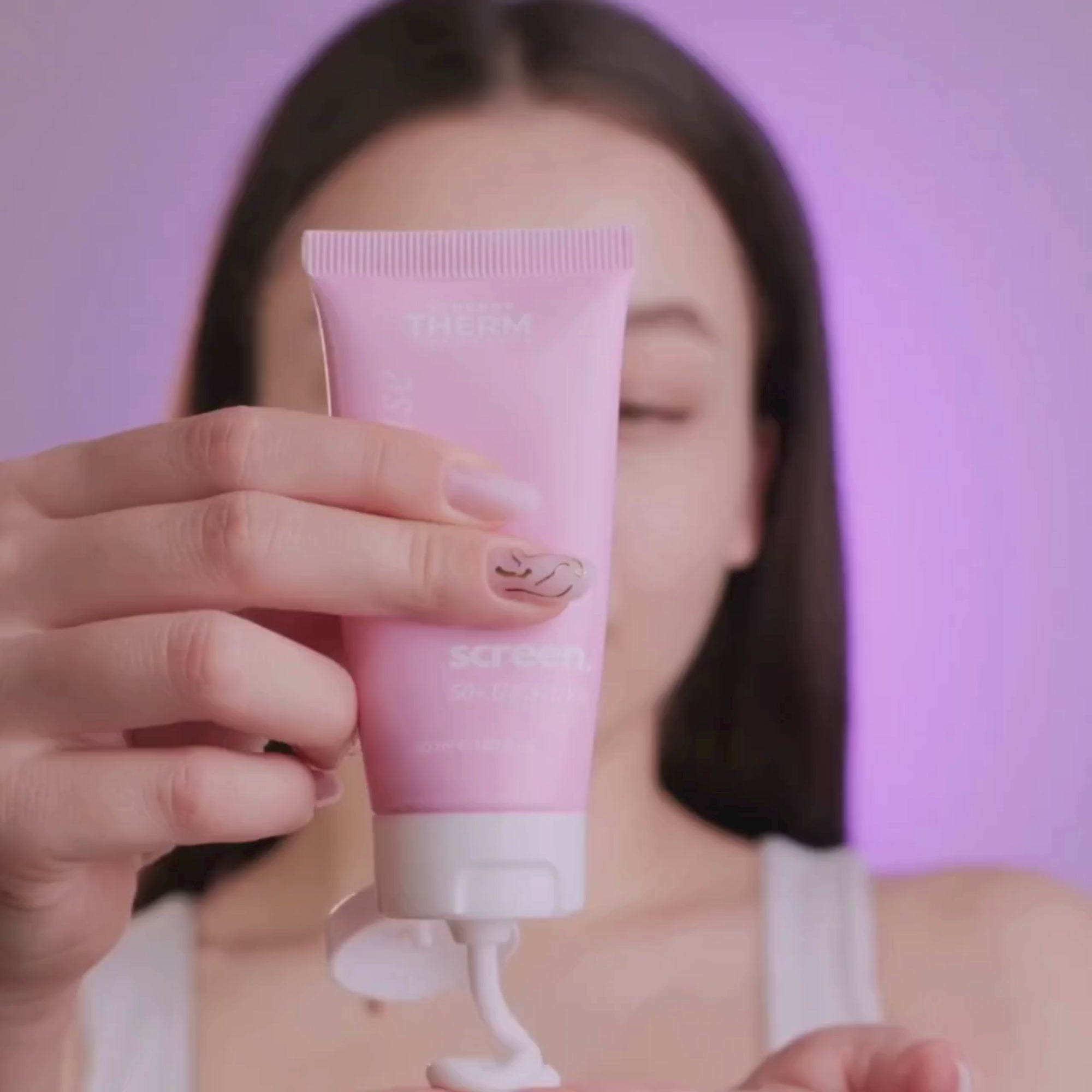 Załaduj wideo: SPF50 CREMĂ PENTRU FAȚĂ — Daily Use Sunscreen 50+