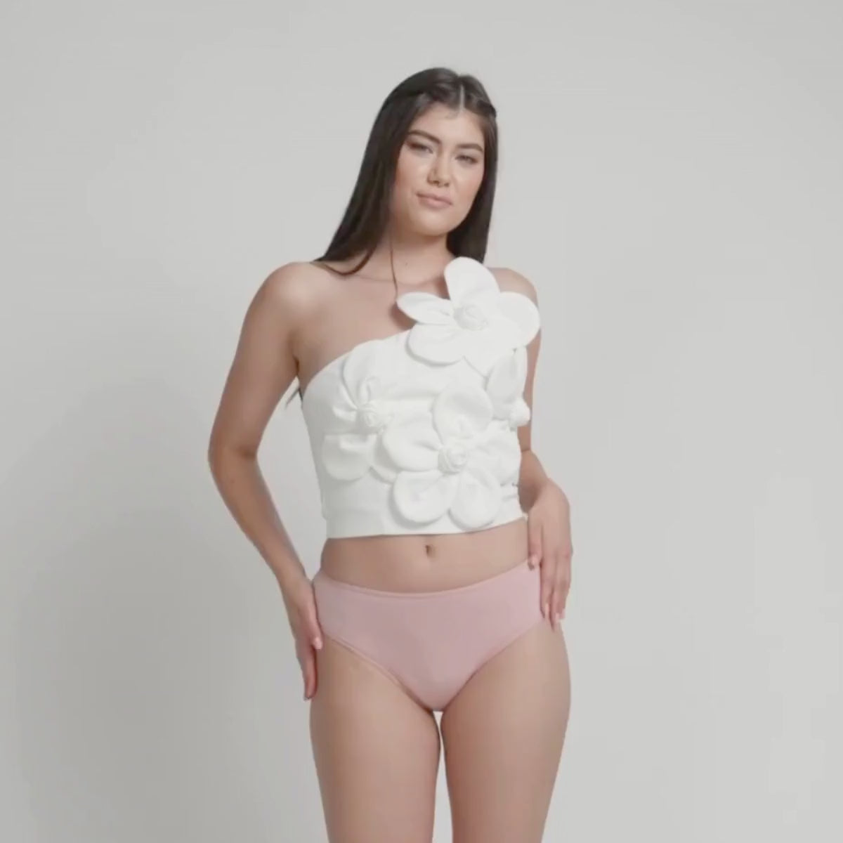 Załaduj wideo: Ava | Majtki menstruacyjne | Brazilian | Różowy